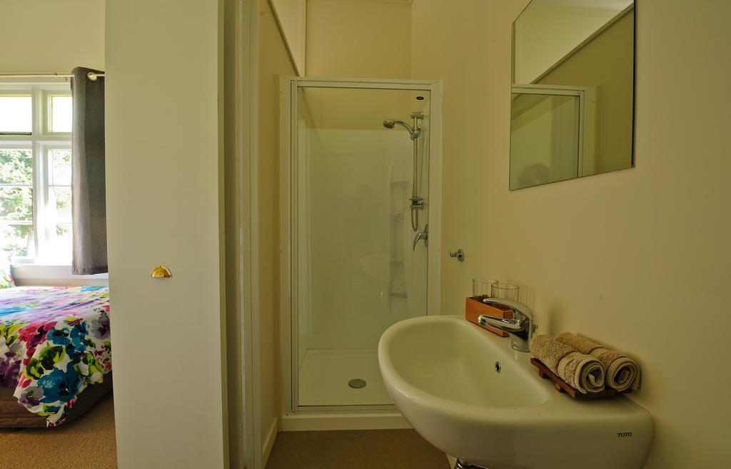 Blacks Hotel Ophir Extérieur photo
